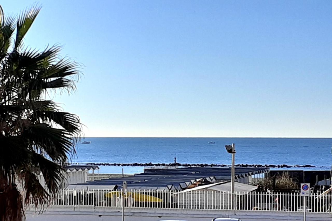 Rome Sea Apartment Lido di Ostia Ngoại thất bức ảnh